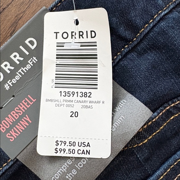 BNWT Torrid Bombshell Skinny Jeans in Dark Blue - Picture 4 of 6
